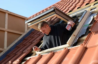 Pose de fenêtres de toit Velux à Thervay